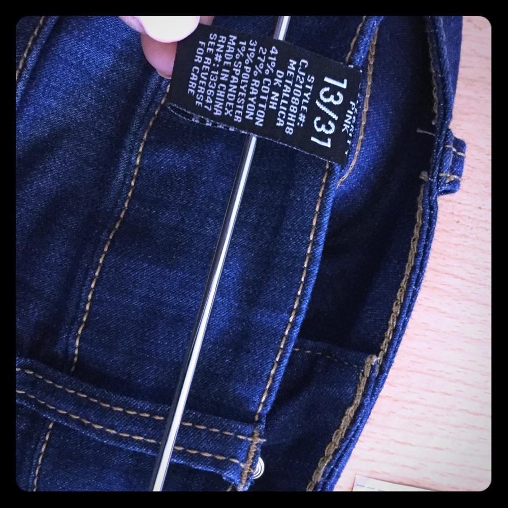 Jeans - Picture 4 of 4